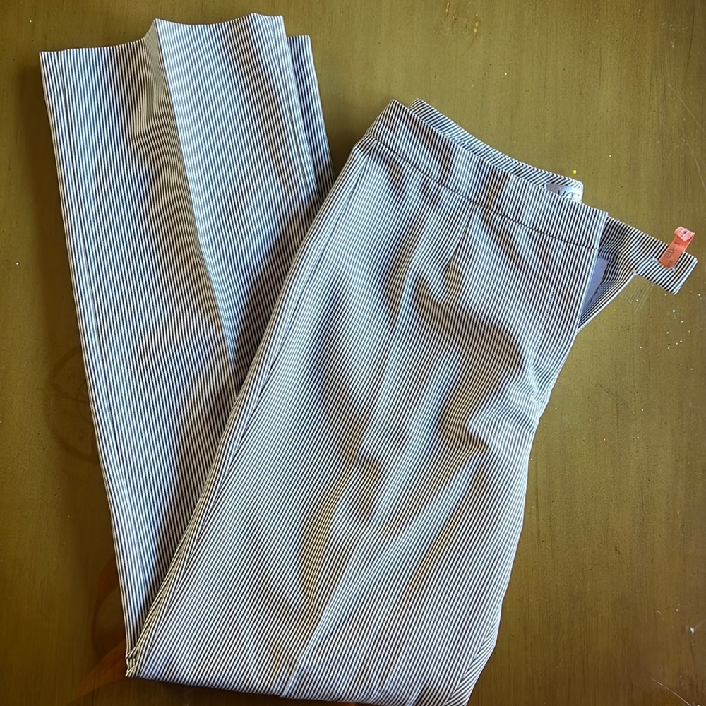 Kasper size 8 pinstripe slacks